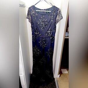 Gorgeous dress almost brand new worn only 2 hours